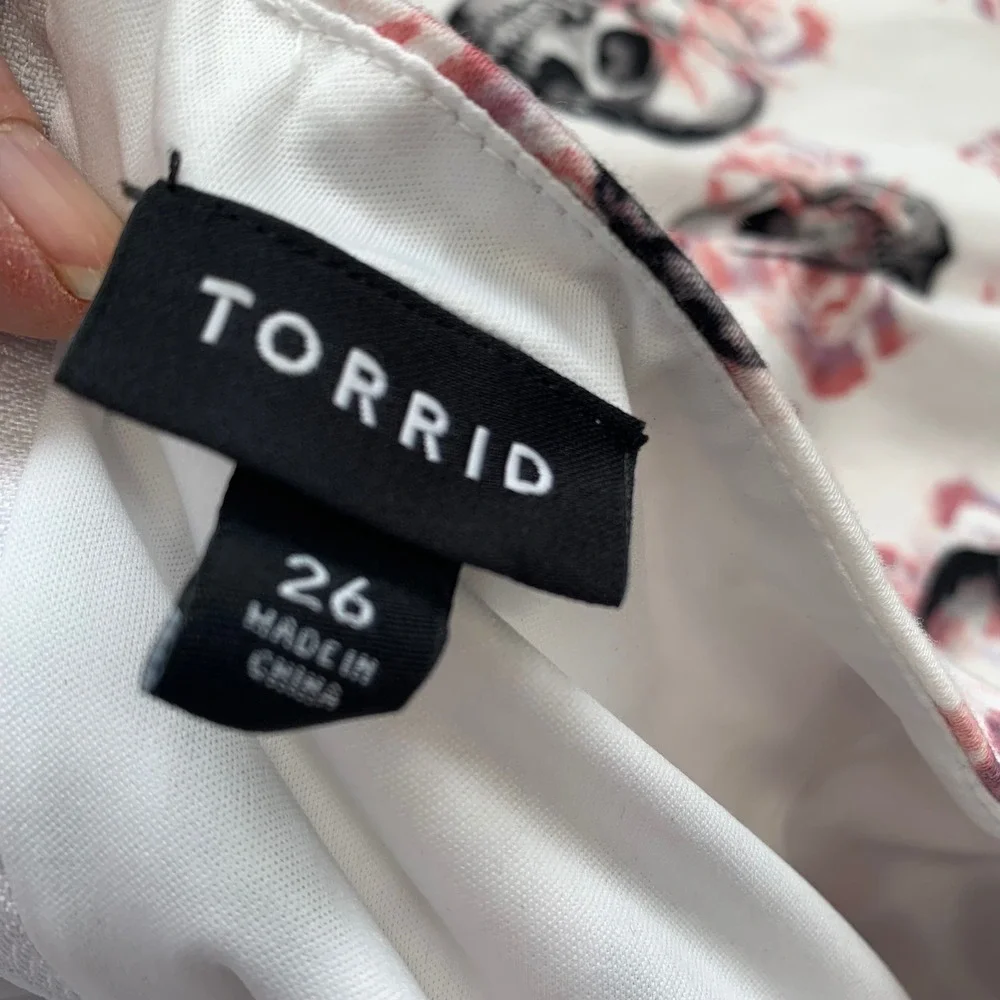 Torrid Skull Rose Print Midi Dress  Sz  26 Fit Flare White Pink Gothic Stretxch